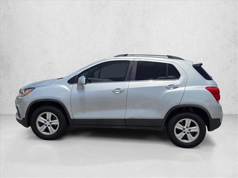 Used 2017 Chevrolet Trax LT w/ LT Convenience Package AWD/4WD image 6