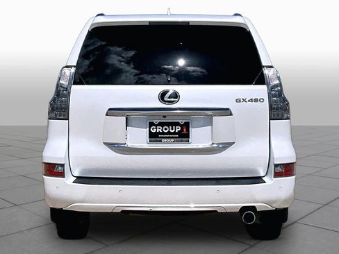 Used 2023 Lexus GX 460 Luxury w/ Accessory Package AWD/4WD image 5