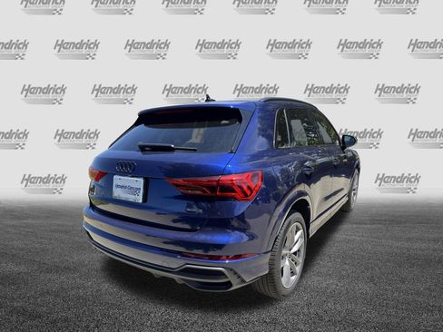 Certified 2025 Audi Q3 2.0T Premium w/ Convenience Package AWD/4WD image 9