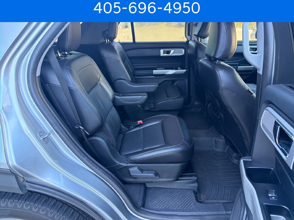 Used 2022 Ford Explorer Limited w/ Equipment Group 301A RWD image 32