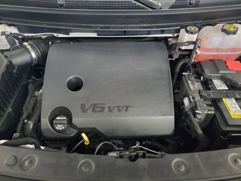 Used 2023 Buick Enclave Essence AWD/4WD image 4