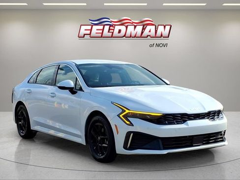 Used 2025 Kia K5 LXS FWD image 8