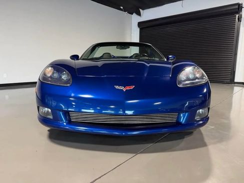 Used 2006 Chevrolet Corvette Convertible w/ Preferred Equipment Group RWD image 2