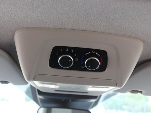 Used 2025 Ford Transit 350 XLT RWD image 19