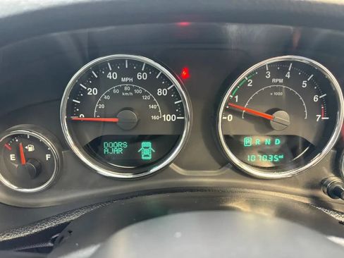 Used 2017 Jeep Wrangler Sport w/ Quick Order Package 24S AWD/4WD image 19