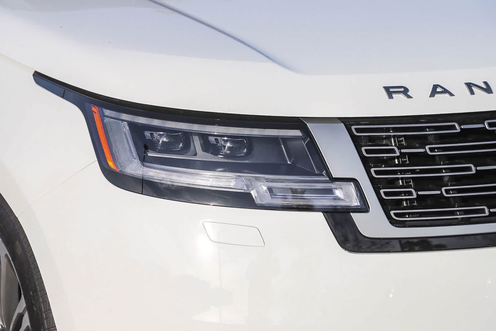 New 2026 Land Rover Range Rover SE AWD/4WD image 4