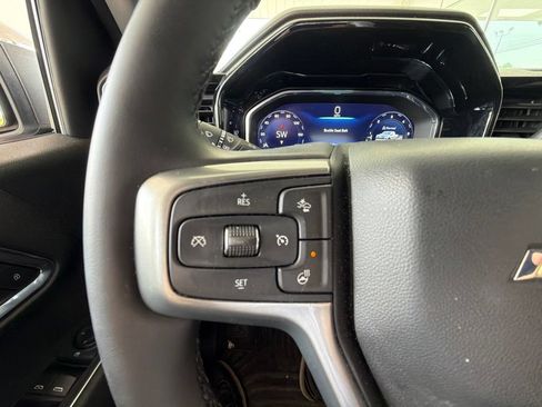 Used 2024 Chevrolet Silverado 1500 LT AWD/4WD image 32