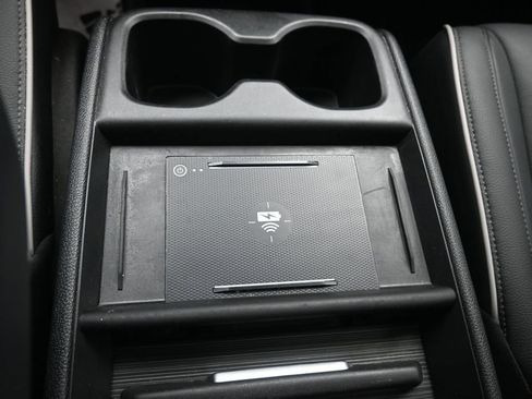 Used 2025 Honda Odyssey Touring image 9