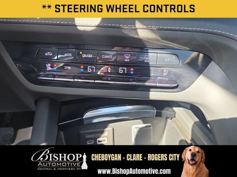 Used 2023 Buick Envision Avenir AWD/4WD image 21
