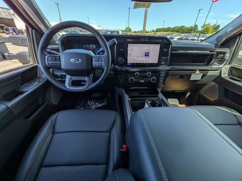 New 2026 Ford F350 4x4 Crew Cab DRW Super Duty image 12