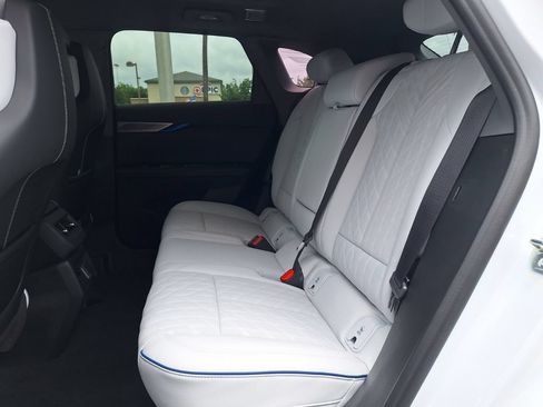 New 2026 Cadillac Optiq V AWD/4WD image 24