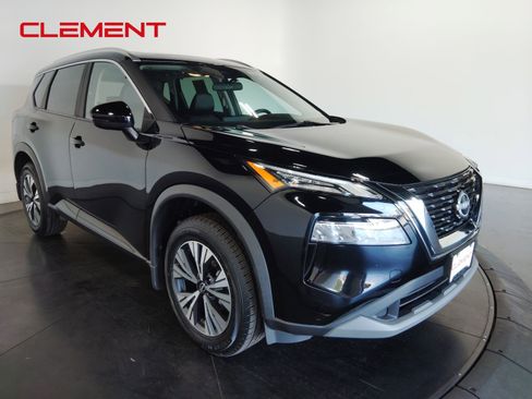 Used 2023 Nissan Rogue SV w/ SV Premium Package image 3