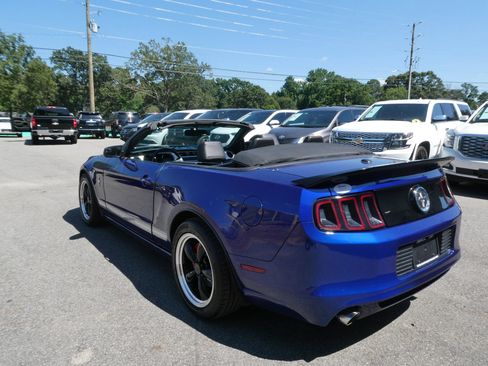 Used 2014 Ford Mustang Premium w/ Equipment Group 202A RWD image 34