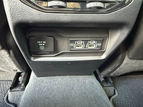 Used 2022 Jeep Grand Cherokee Summit AWD/4WD image 41