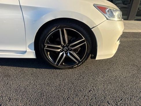 Used 2016 Honda Accord Sport image 11