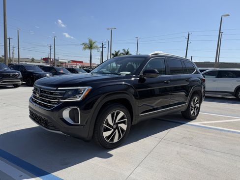 New 2026 Volkswagen Atlas SEL image 7