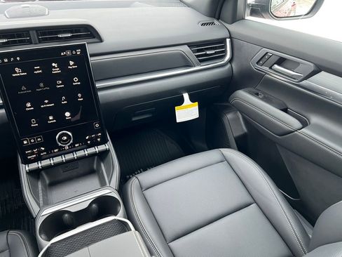 New 2026 GMC Terrain Elevation w/ Elevation Premium Package image 32