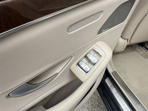 Used 2015 Mercedes-Benz S 550 4MATIC Sedan w/ Premium 1 Package image 17