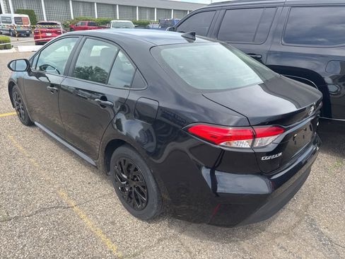 Used 2024 Toyota Corolla LE FWD image 14