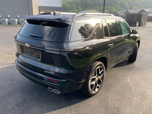 Used 2026 Chevrolet Traverse High Country w/ LPO, Floor Liner Package AWD/4WD image 12