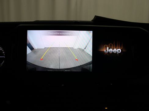 Used 2024 Jeep Wrangler Unlimited Sahara image 42