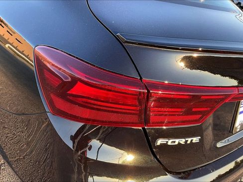 Used 2022 Kia Forte GT-Line FWD image 26