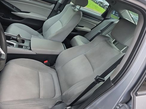 Used 2018 Honda Accord LX image 10