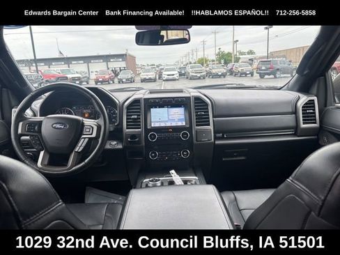 Used 2018 Ford Expedition XLT w/ Equipment Group 202A AWD/4WD image 12