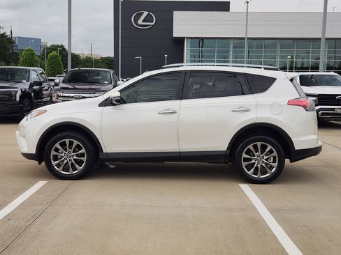 Used 2017 Toyota RAV4 Limited FWD image 4