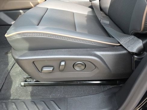 New 2026 GMC Canyon Denali w/ LPO, Black Badging Package AWD/4WD image 18