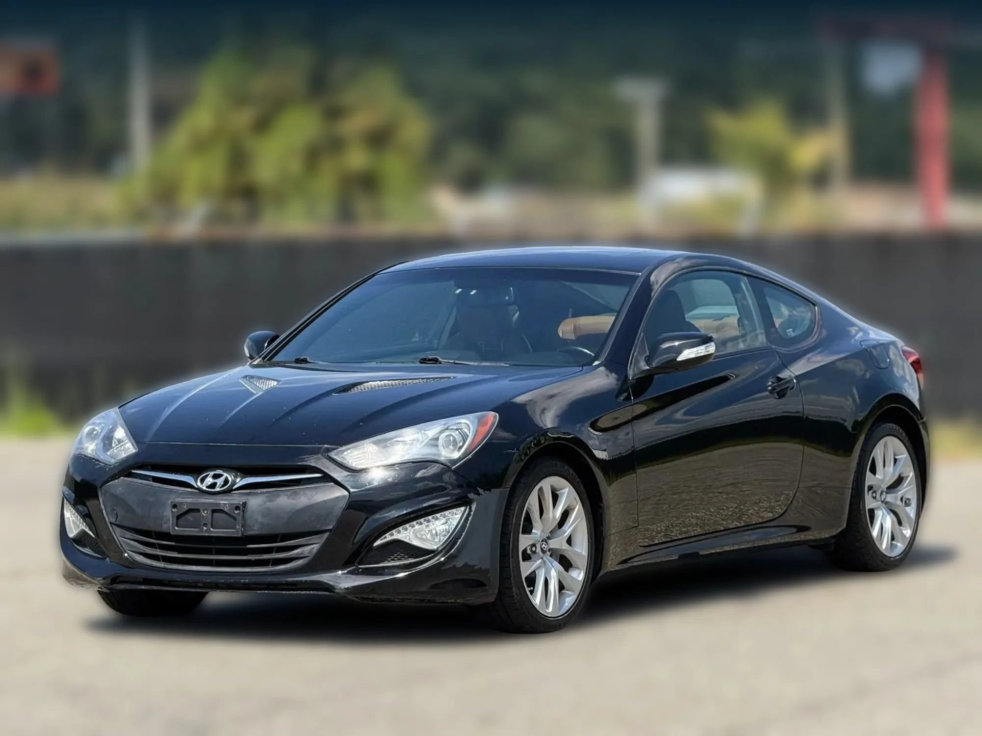 Used 2013 Hyundai Genesis 3.8 RWD image 6
