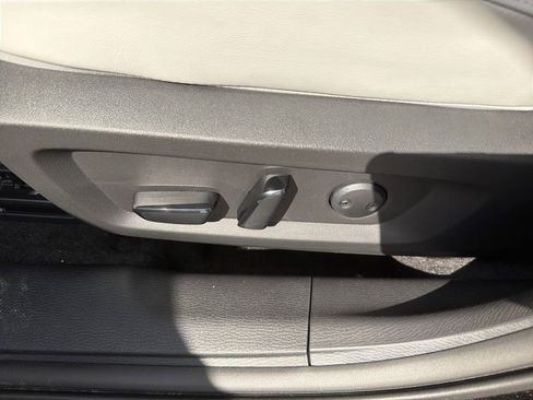 New 2026 Mitsubishi Outlander SE AWD/4WD image 15