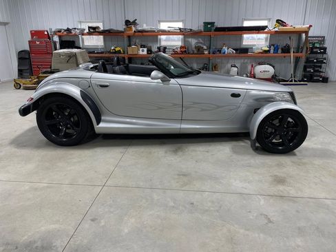 Used 2000 Plymouth Prowler image 15