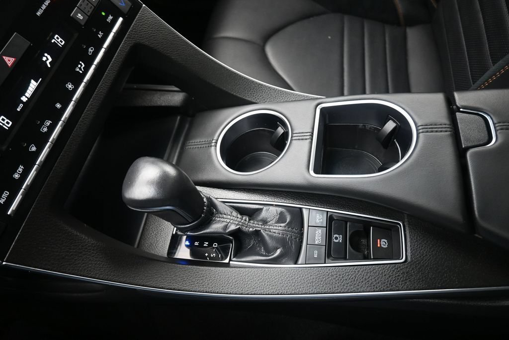 Used 2020 Toyota Avalon Touring w/ Advanced Safety Package FWD image 26