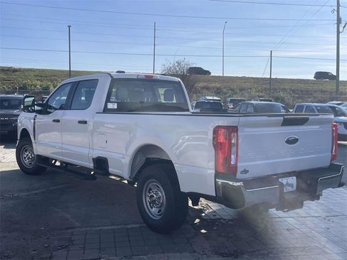 New 2026 Ford F250 XL w/ XL Chrome Package image 5
