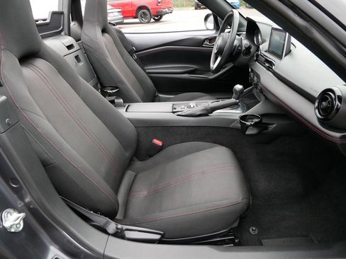 Used 2016 MAZDA MX-5 Miata Club image 12