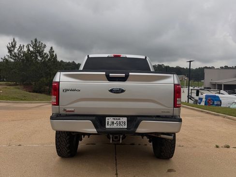 Used 2015 Ford F150 XLT w/ Equipment Group 301A Mid AWD/4WD image 6