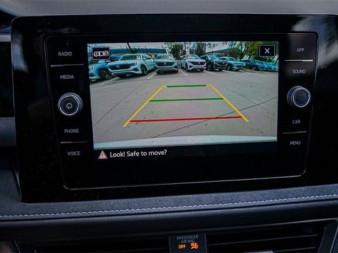 New 2025 Volkswagen Taos SE image 18