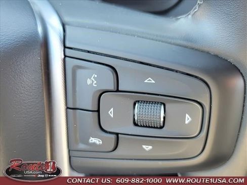 Used 2024 GMC Yukon SLT image 20