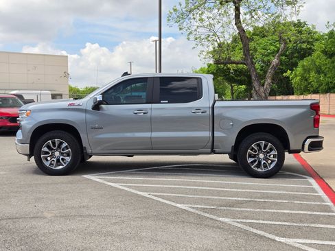Used 2026 Chevrolet Silverado 1500 LT image 6