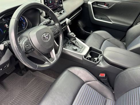 Used 2021 Toyota RAV4 XSE image 4