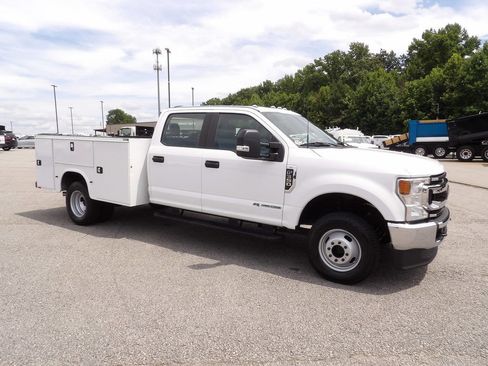 Used 2022 Ford F350 XL w/ Power Equipment Group AWD/4WD image 10