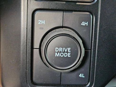 Used 2023 Ford F350 Lariat AWD/4WD image 18