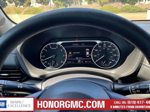 Used 2024 Nissan Sentra SV FWD image 13