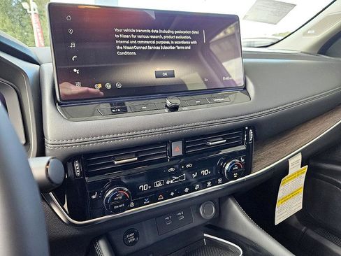 New 2026 Nissan Rogue Platinum image 19