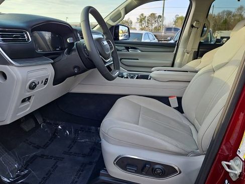 Used 2023 Jeep Wagoneer Series III w/ Convenience Group I image 13