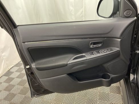 Used 2024 Mitsubishi Outlander Sport ES image 21