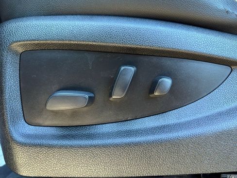 Used 2019 Chevrolet Silverado 2500 LTZ w/ Duramax Plus Package image 17