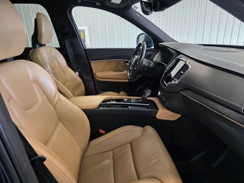 Used 2022 Volvo XC90 T6 Inscription image 10