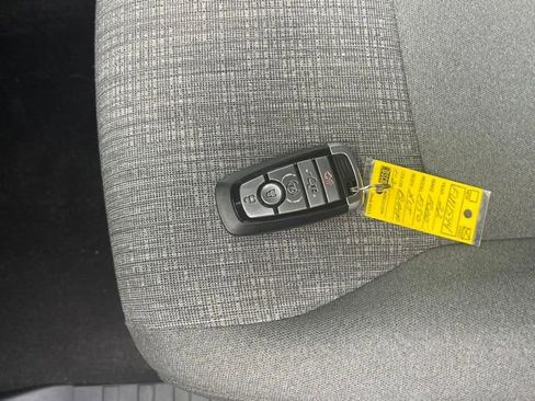 Used 2022 Ford F150 XLT w/ Equipment Group 302A High image 26